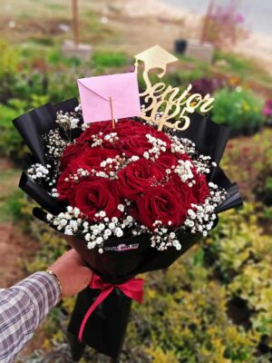 ورد احمر طبيعي