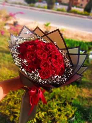 ورد احمر طبيعي