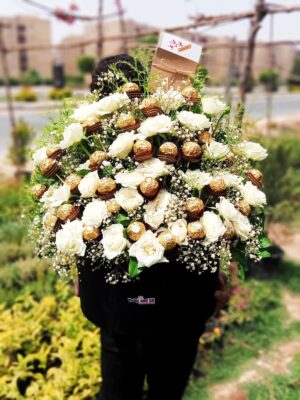 ورد ابيض وفيريروشيه لاي مناسبة