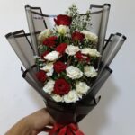جوري ابيض واحمر